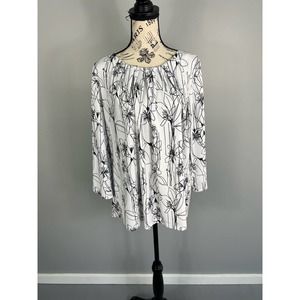 Worthington black and white floral long sleeve blouse
